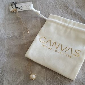 Julia coin pearl necklace in worn gold CANVAS